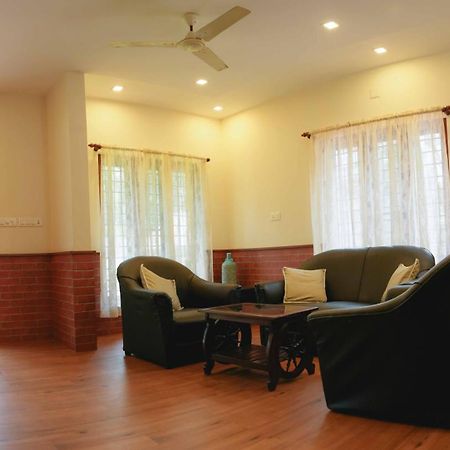 Waves And Shores Beach Villa 마라리쿨람 외부 사진
