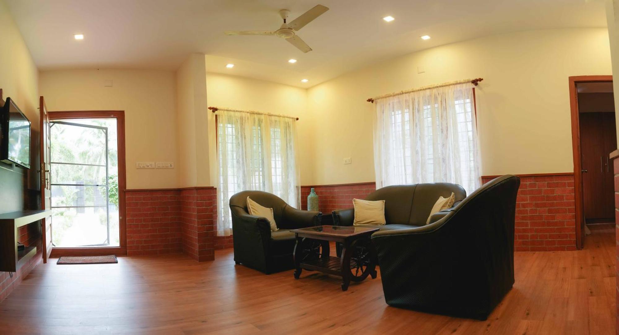 Waves And Shores Beach Villa 마라리쿨람 외부 사진